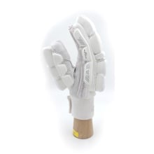 SM Play On Series Wicket Batting Gloves