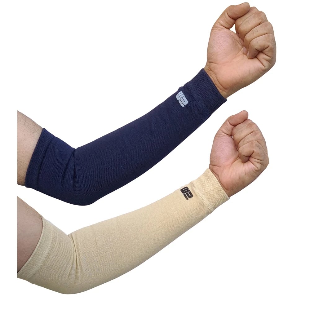 EM Fielding Sleeves