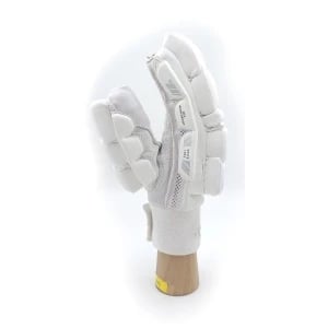 SM Play On Series Wicket Batting Gloves SM Play On Series Wicket Batting Gloves