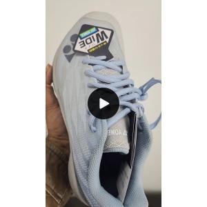 Yonex SHB Aerus Z2 WIDE Yonex SHB Aerus Z2 WIDE Badminton Shoes