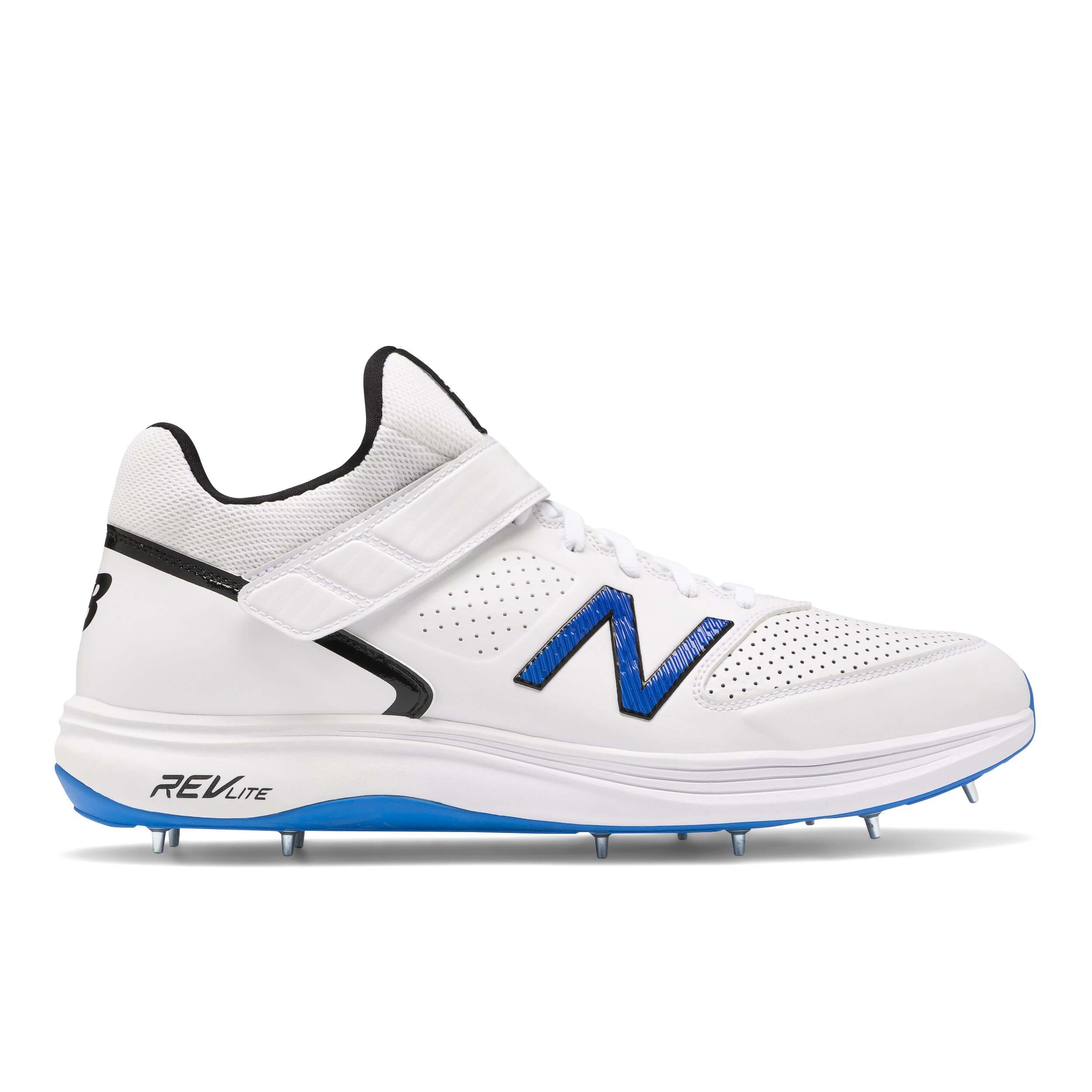 new balance spikes cricket shoes